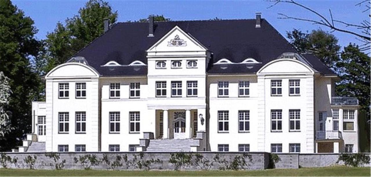 Schloss Wichmannsdorf Kröpelin Eksteriør bilde